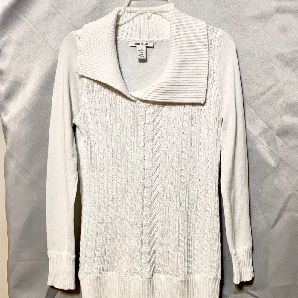 White House Black Market White Long Sleeve Sweater